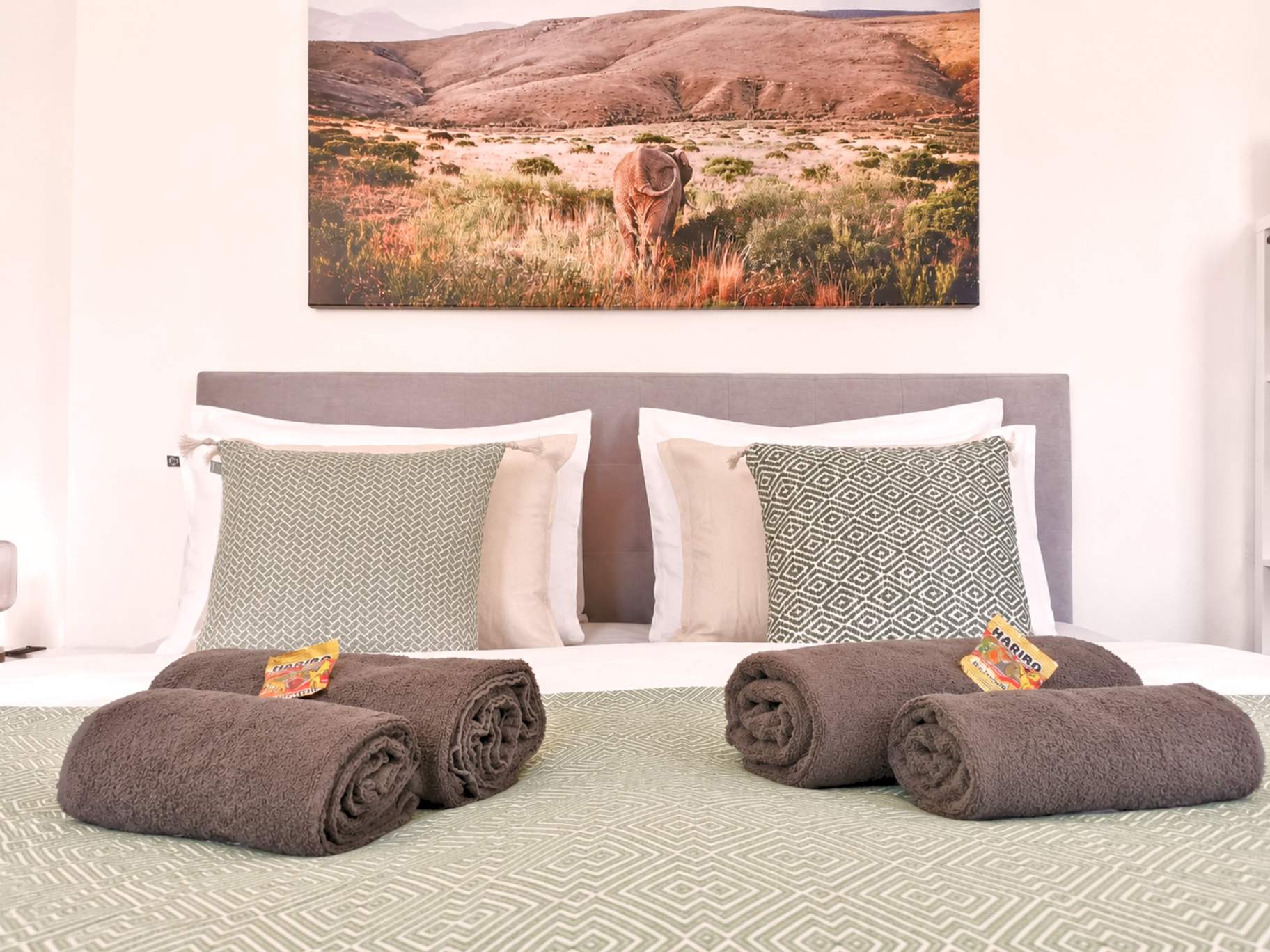 Schlafzimmer1 Doppelbett (1,80 x 2 m)